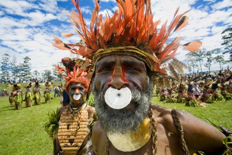 Ile czasu zajmuje lot do Papui Nowej Gwinei? Sprawdź, jak długo leci się do tego egzotycznego miejsca!