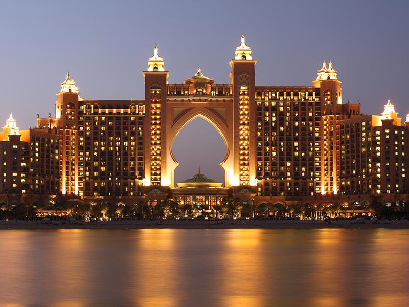 Najkrótsze trasy lotów do ZEA