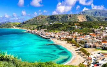 Ile trwa lot na Kretę? Sprawdź, jak długo leci się na tę grecką wyspę!