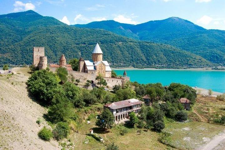 Złota jesień i winobranie w Gruzji