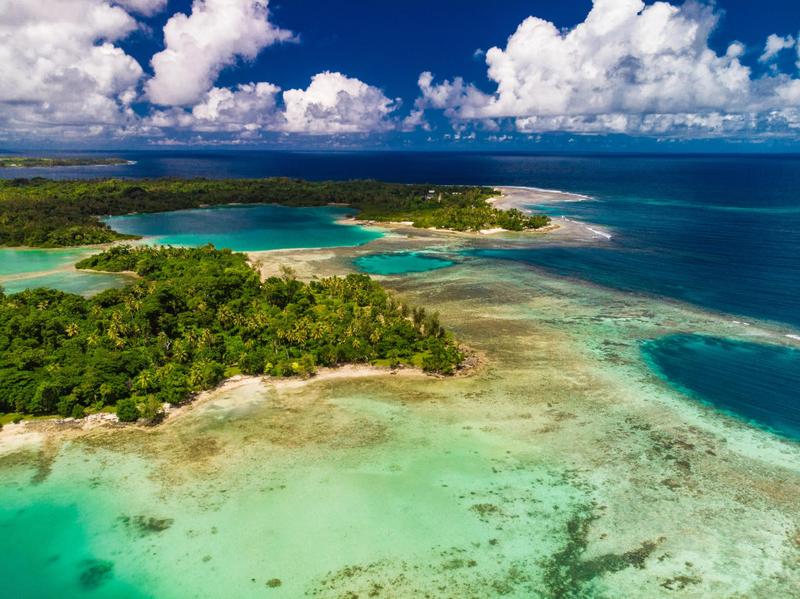 Ile czasu zajmuje lot na Vanuatu? Sprawdź, jak długo leci się na tę egzotyczną wyspę!
