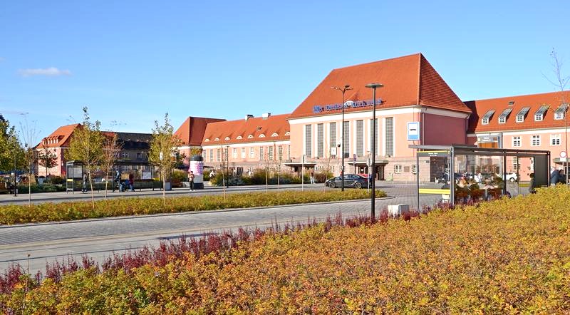 Gdzie znajduje się dworzec PKP w Gliwicach? Oto ulica, którą musisz poznać!