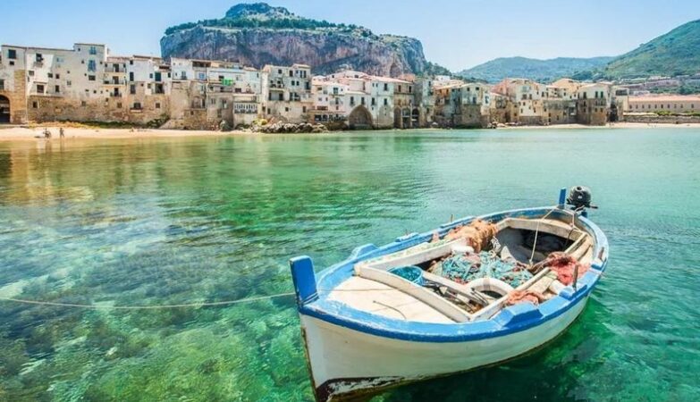 Ile trwa lot z Warszawy do Sycilii? Odpowiedzi na najważniejsze pytania podróżników