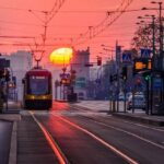 Jak wygodnie dojechać w Warszawie i kupić bilet na transport publiczny?