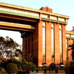 Ile czasu zajmuje lot z Warszawy do New Delhii? Sprawdź, co warto wiedzieć!