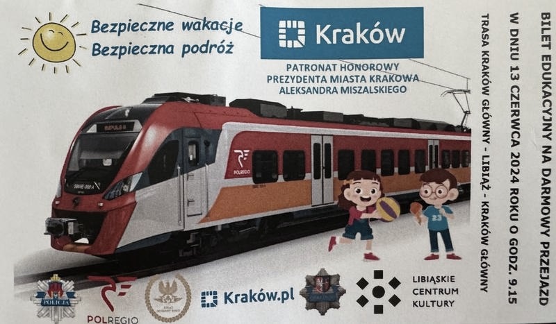 Bezpieczna podróż: jak przewieźć dziecko w upał, by czuło się komfortowo