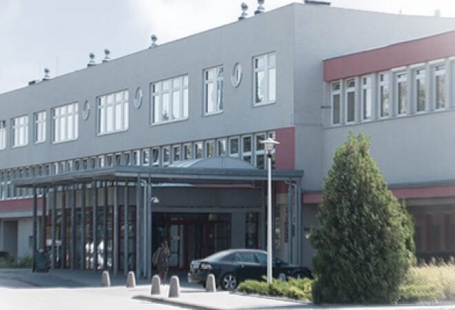 Jak dojechać do Poznania ul. Szpitalna? Praktyczny przewodnik po trasach