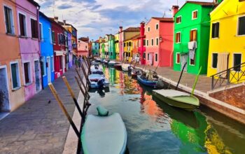 Jak dojechać na Murano i Burano: Przewodnik dla podróżników