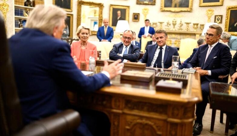 Ile trwa lot z Berlina do Hiszpanii i co wpływa na czas przelotu?