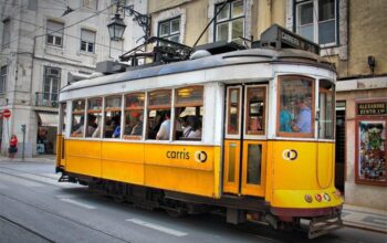Ile trwa lot z Warszawy do Lizbony — praktyczny przewodnik