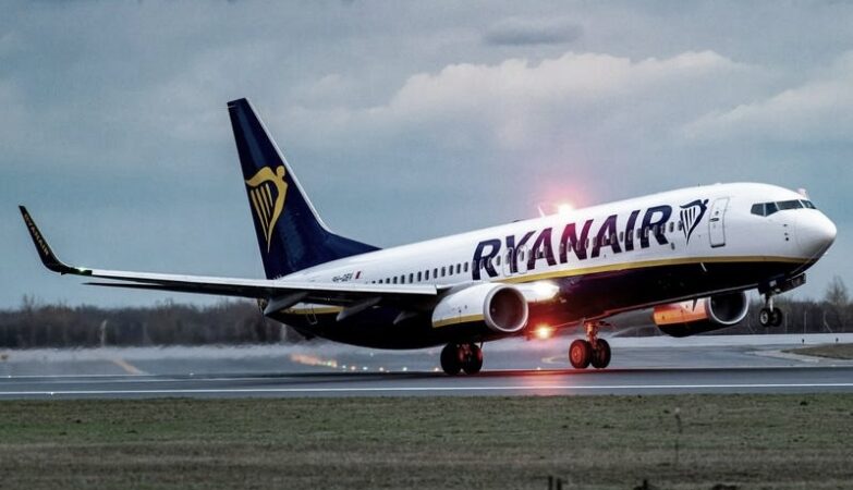 Jak anulować bilet lotniczy Ryanair i odzyskać pieniądze szybko