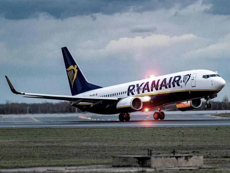 Jak anulować bilet lotniczy Ryanair i odzyskać pieniądze szybko