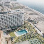 Jak dojechać z lotniska Málaga do Torremolinos: szybkie i tanie opcje