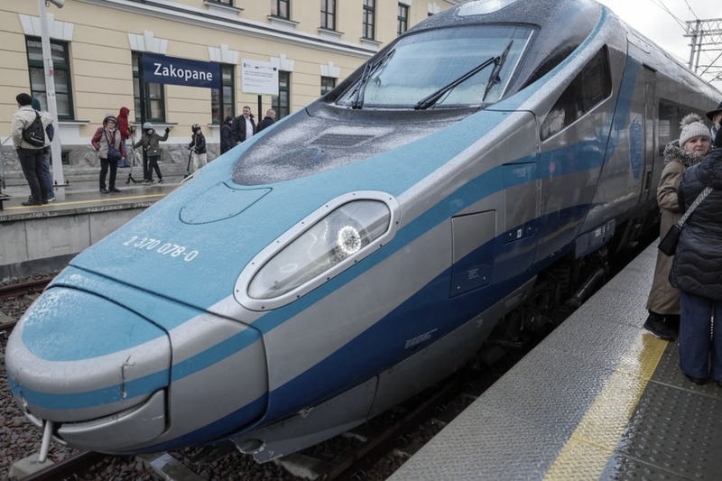 Gdzie kupić bilet na Pendolino: kup online i uniknij kolejek