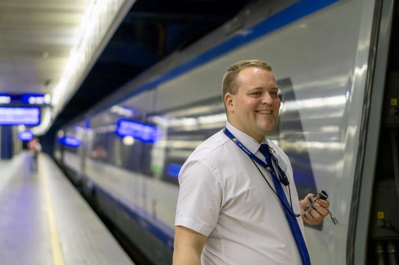 Gdzie kupić bilet w pociągu? Zasady zakupu u konduktora