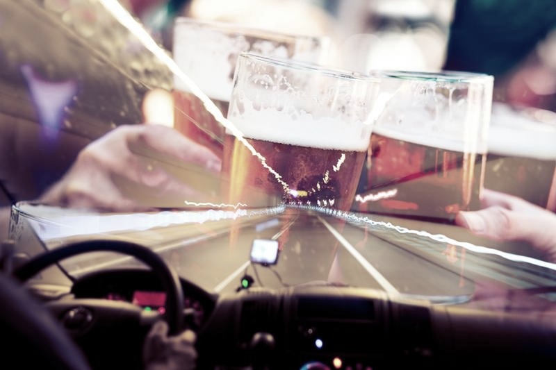 Kiedy mogę prowadzić samochód? Zasady po alkoholu, lekach i chorobie