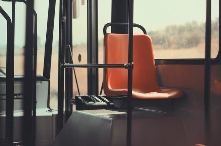 Bilet trasowany – co oznacza i jak działa?